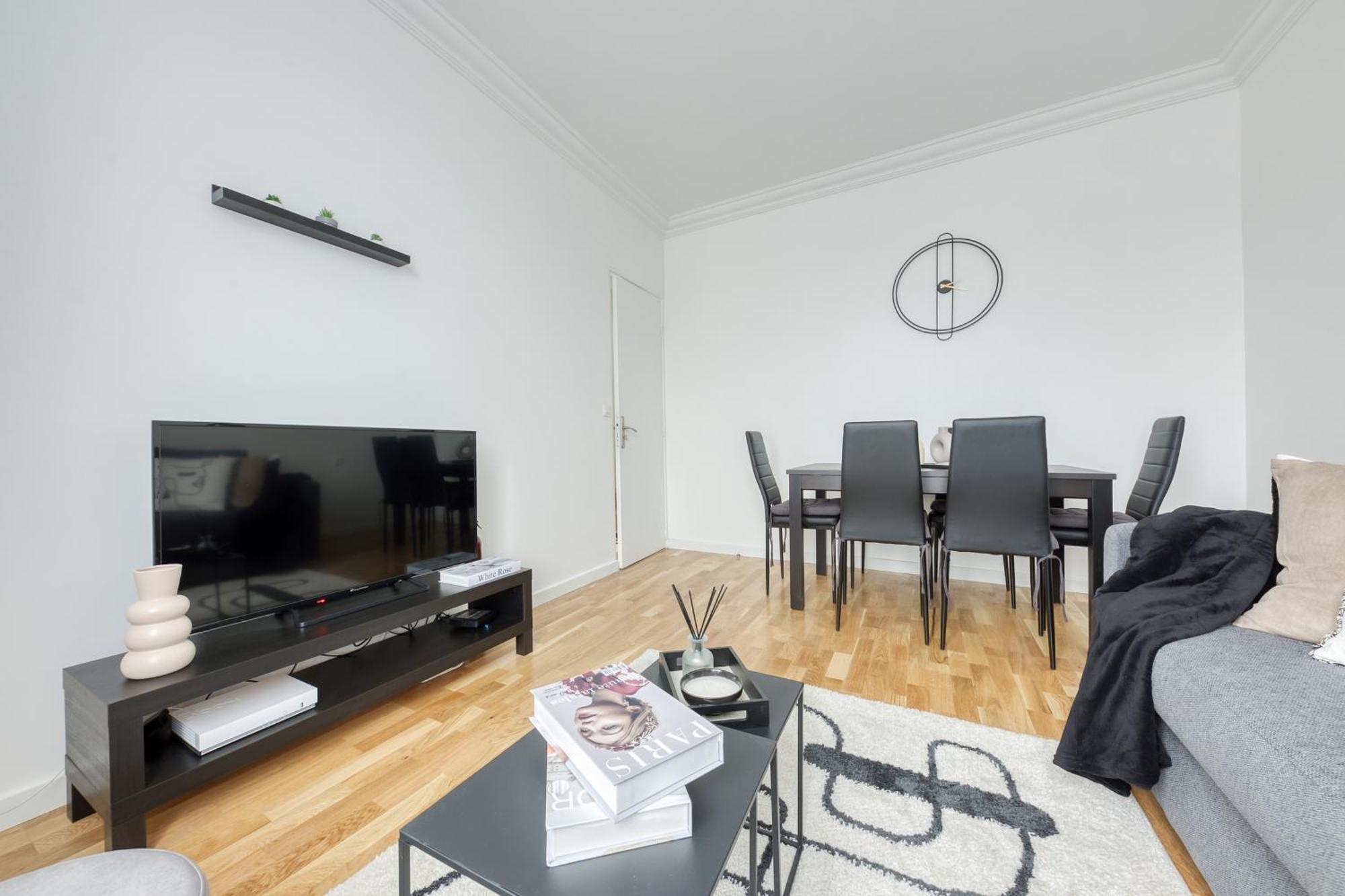 Maison 8 Personnes - Parking - Metro 7 Et Rer B A 6 Minutes La Courneuve Exterior foto